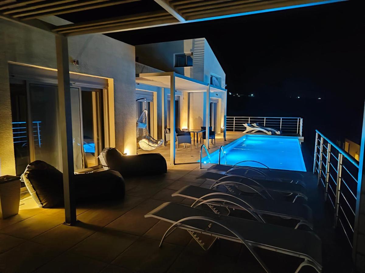 Olive And Aloe Villas Nomikianá Eksteriør billede